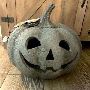 Martha Stewart Halloween pumpkin lights up in a gray new and in great condition